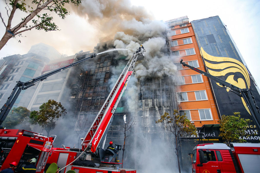 Cháy nổ nơi làm việc