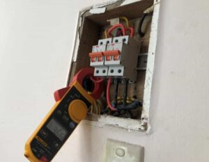 cách lắp đặt aptomat